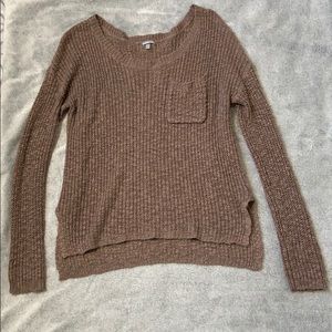 🛍 Lightweight sweater